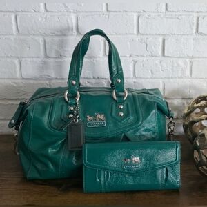 Rare Coach Ashley in Green Jade Patent leather Satchel And Matching Wallet
